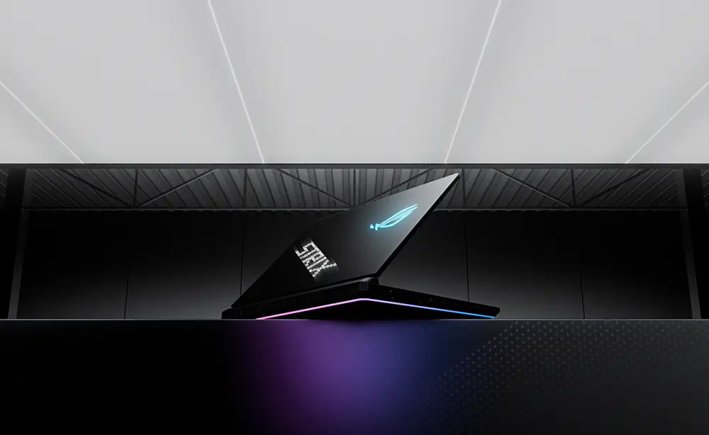 Notebook ROG Strix SCAR 18 Windows 11 Negro + Mochila + Mouse Vista frontal del Notebook ASUS U9 ARL HX con pantalla OLED encendida